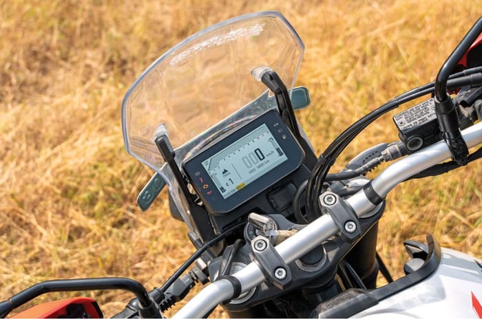 Hero Xpulse 210 TFT dash